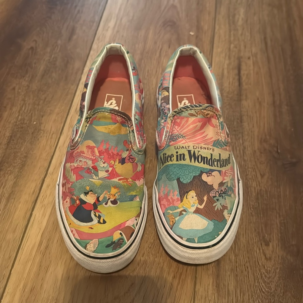 Alice in wonderland vans. Size 7.5 woman’s shoes.